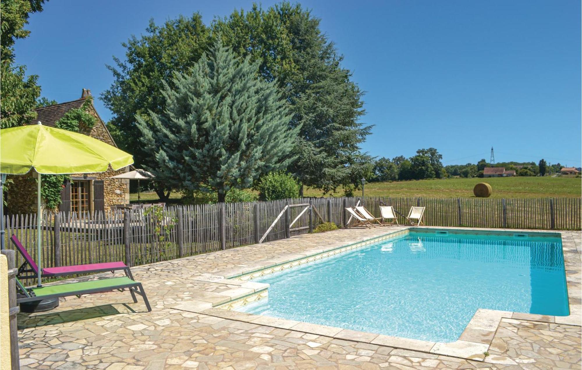 Awesome Home In Campsegret Exterior photo